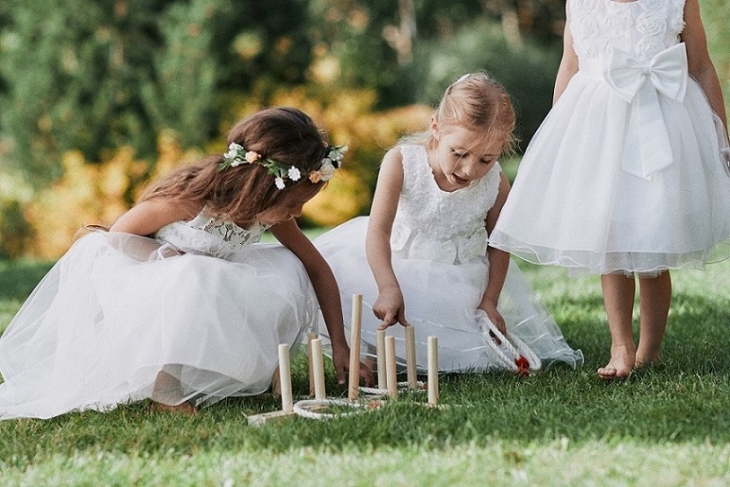 feestjurken kind, communie jurken, feestjurken baby, bloemenmeisjes jurken, baby jurkjes, meisjes kleedjes, prinses jurken kind, kleedjes meisjes